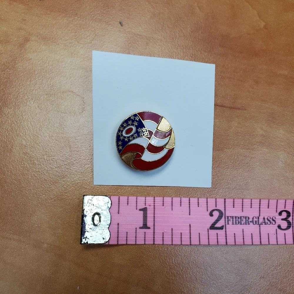 Ohio flag pin